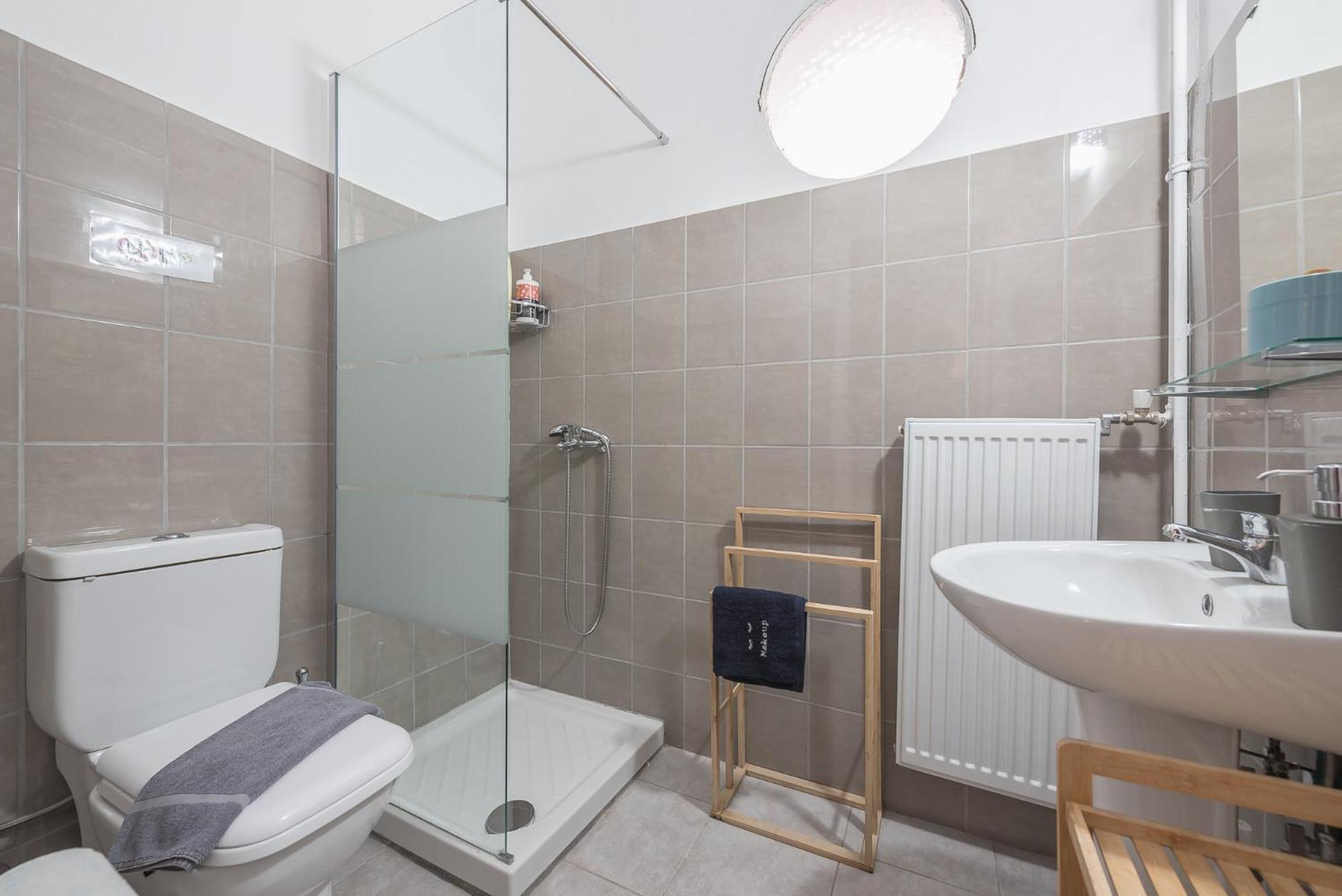 شقة Peaceful And Comfy 2Ba In Athens Heart المظهر الخارجي الصورة