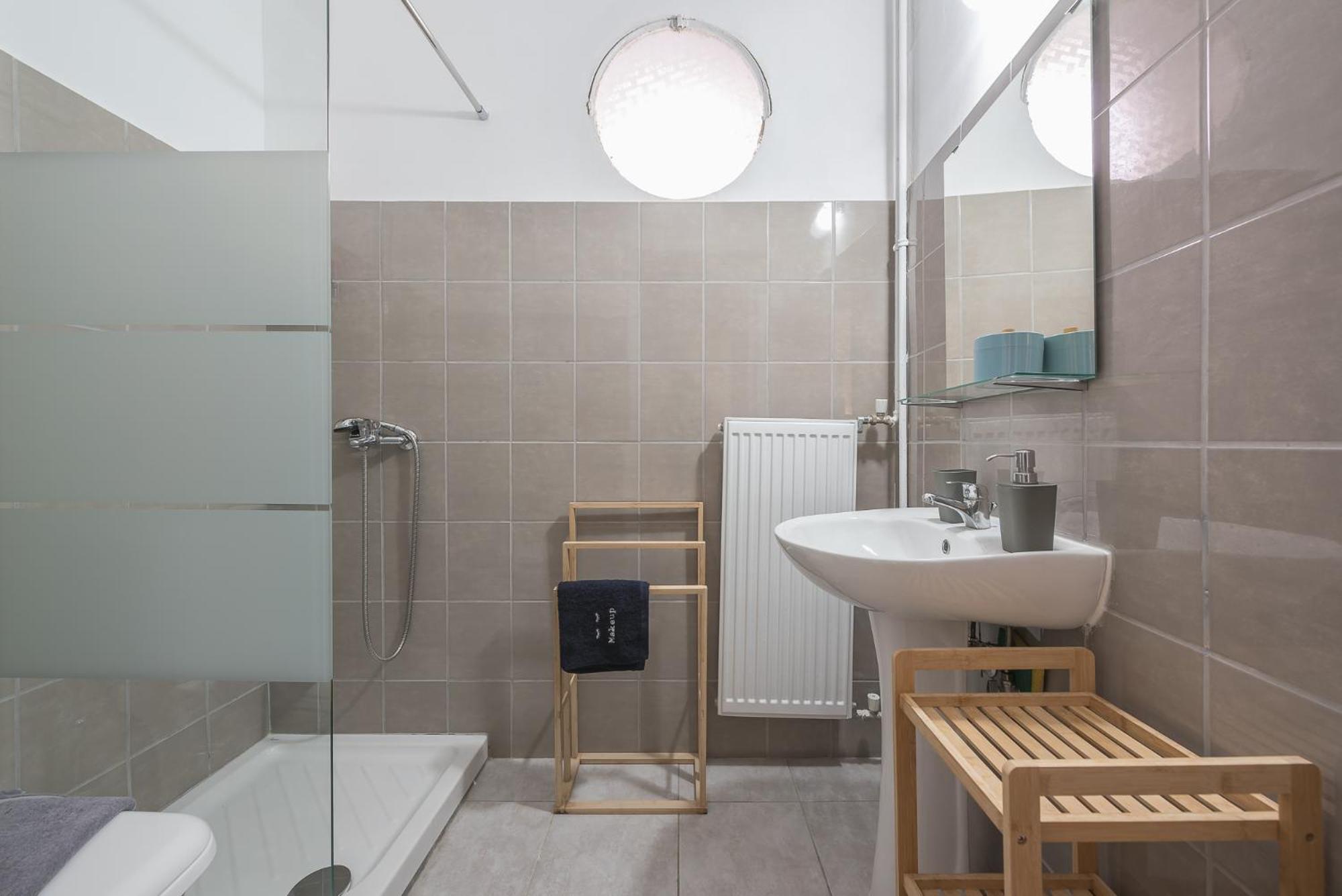 شقة Peaceful And Comfy 2Ba In Athens Heart المظهر الخارجي الصورة